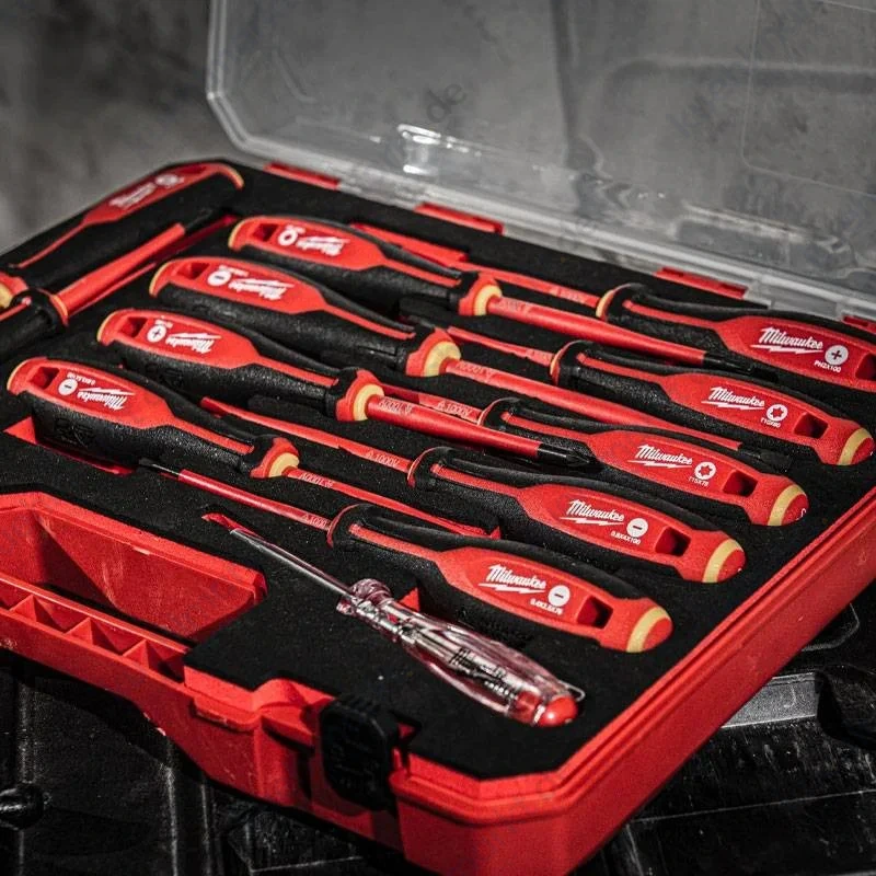 Set Isolierte Schraubendreher 1000V AC Milwaukee Rutschfester Griff 12-tlg. 4932479095